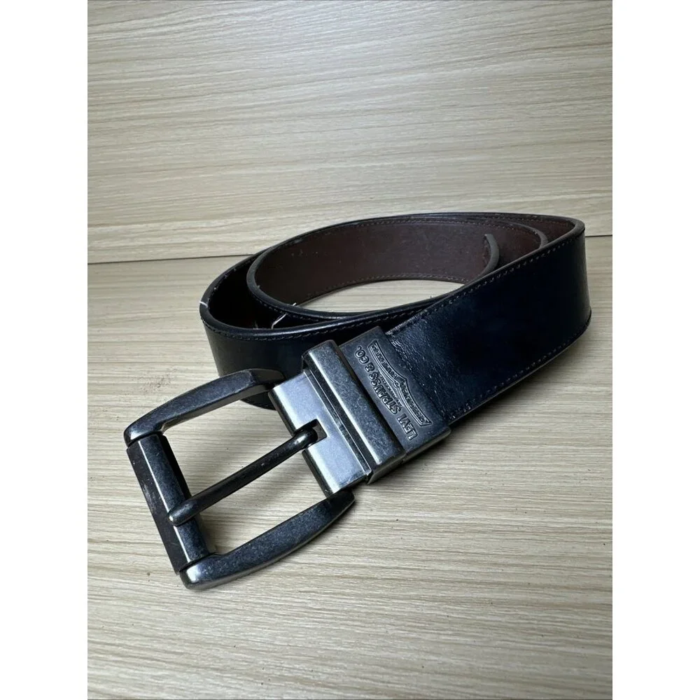 Levis Strauss‎ Mens Black Leather Belt Buckle Adjustable Solid Size 36 Logo